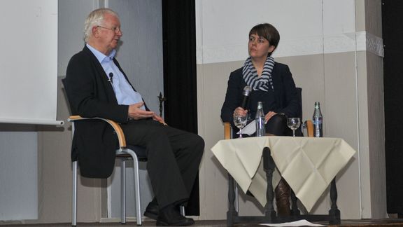Von links: Dr. Rudolf Seiters und Anne Müller