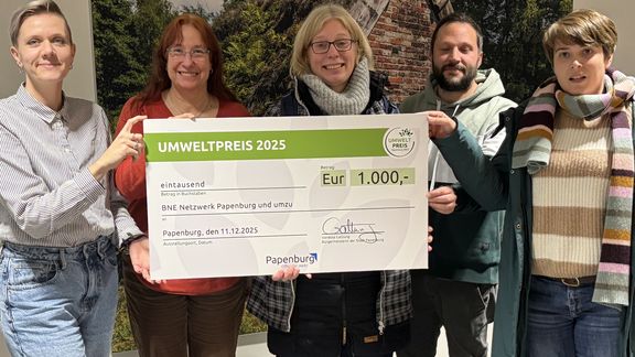 Ausgezeichnet: BNE-Netzwerk erhält Umweltpreis der Stadt Papenburg 2025 Ausgezeichnet: BNE-Netzwerk erhält Umweltpreis der Stadt Papenburg 2025