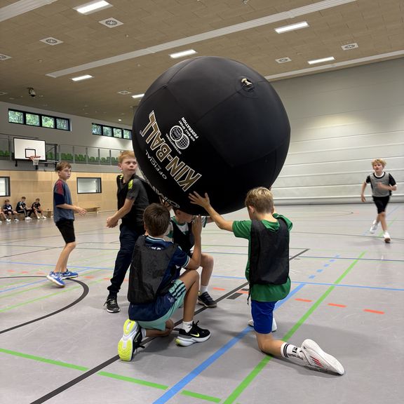 Begegnungstage der Sportklasse 5a in Sögel: Sport, Gemeinschaft und jede Menge Bewegung Begegnungstage der Sportklasse 5a in Sögel: Sport, Gemeinschaft und jede Menge Bewegung