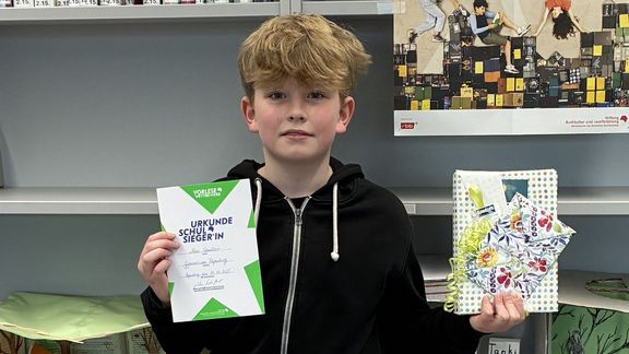 Vorlesewettbewerb 2025/26: Max Stadler ist Schulsieger