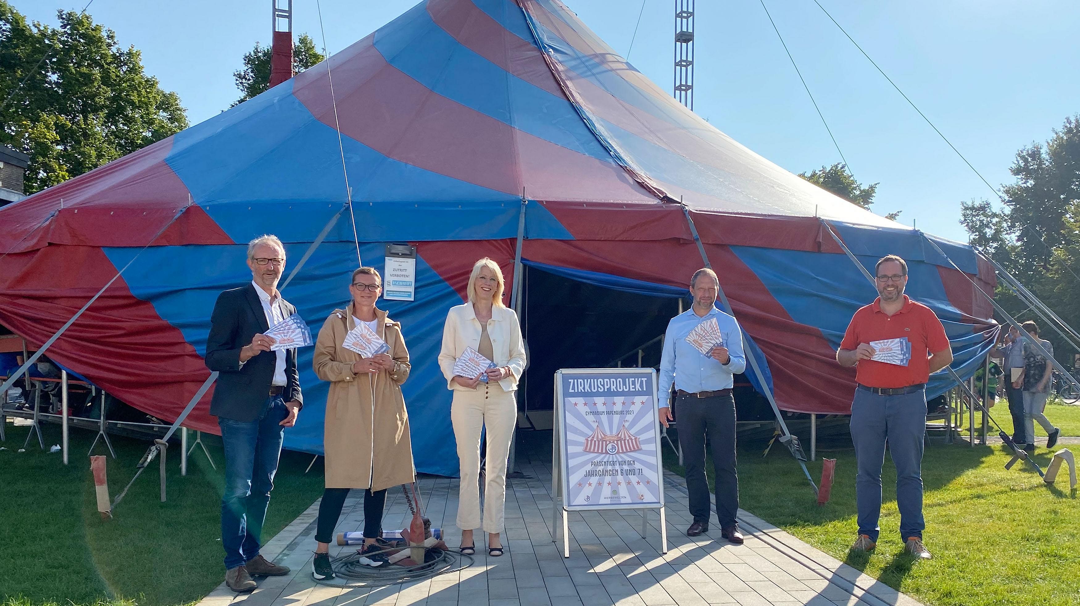 Circus ZappZarap L dt Am Freitag Und Samstag Zur Vorstellung Ein