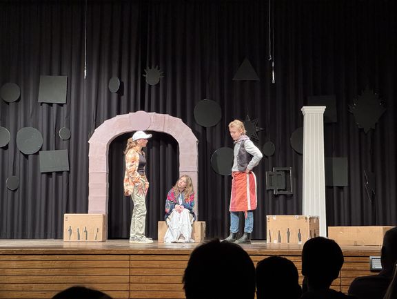 Momo begeistert Publikum – Nächste Aufführung der Theater-AG am Samstag