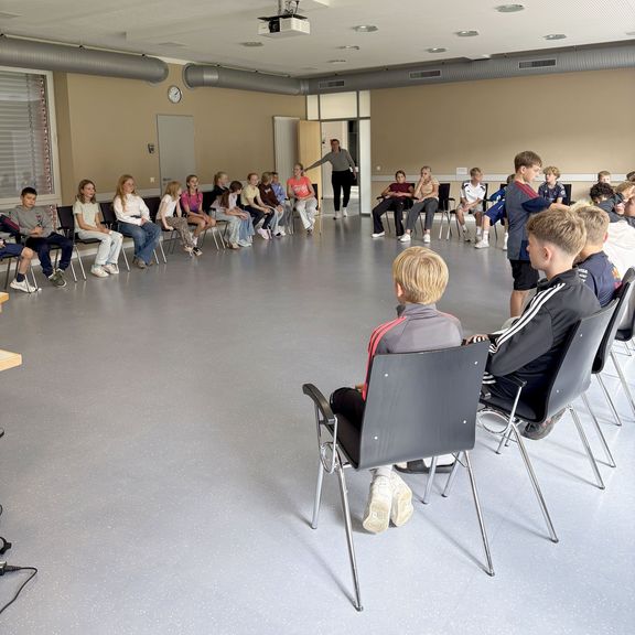 Begegnungstage der Sportklasse 5a in Sögel: Sport, Gemeinschaft und jede Menge Bewegung Begegnungstage der Sportklasse 5a in Sögel: Sport, Gemeinschaft und jede Menge Bewegung