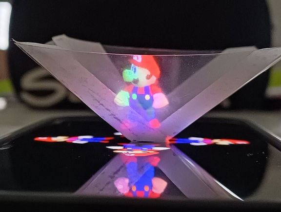 Physikkurs aus Jahrgang 12 baut eigene Hologrammprojektoren Physikkurs aus Jahrgang 12 baut eigene Hologrammprojektoren