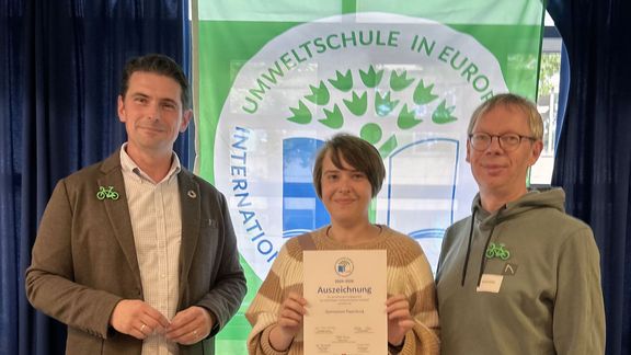 Gymnasium Papenburg 2026 erneut als Umweltschule ausgezeichnet