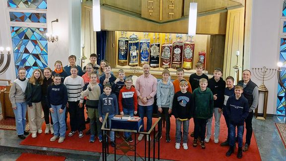 Siebtklässler besuchen Synagoge Münster