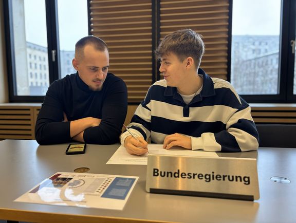 Leistungskurse Politik-Wirtschaft 2026 zu Besuch im politischen Berlin Leistungskurse Politik-Wirtschaft 2026 zu Besuch im politischen Berlin