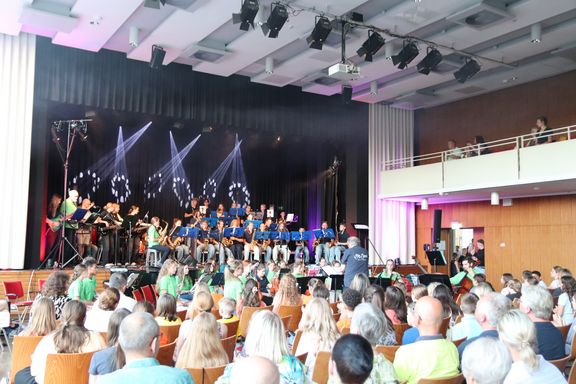Beeindruckendes Sommerkonzert 2026 am Gymnasium Papenburg Beeindruckendes Sommerkonzert 2026 am Gymnasium Papenburg