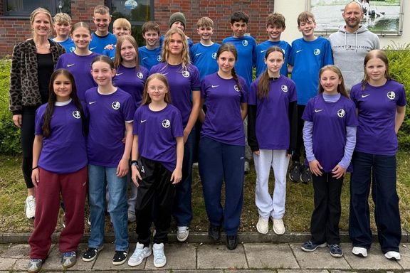 Erfolgreiche Teilnahme beim Bezirksentscheid Schwimmen 2026 in Emden