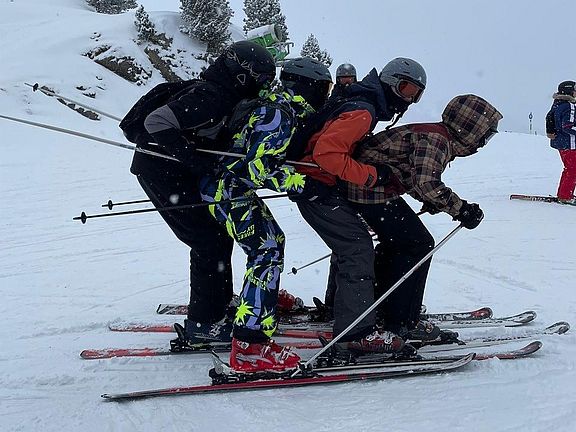 Skifahren mit der Ski-AG im Zillertal in Österreich 2023