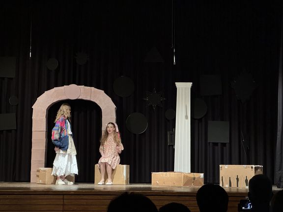 Momo begeistert Publikum – Nächste Aufführung der Theater-AG am Samstag