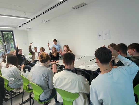 Europa erleben in der Themenwoche 2026: diskutieren, verhandeln, entscheiden Europa erleben in der Themenwoche 2026: diskutieren, verhandeln, entscheiden