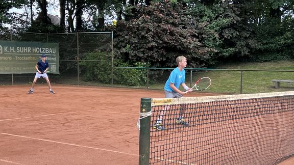 Unsere Jungs gewinnen im Tennis das Bezirksfinale 2024